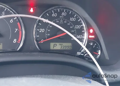 2013 Toyota Corolla S Special Edition z USA, uszkodzony, nr VIN 2T1BU4EE8DC066428